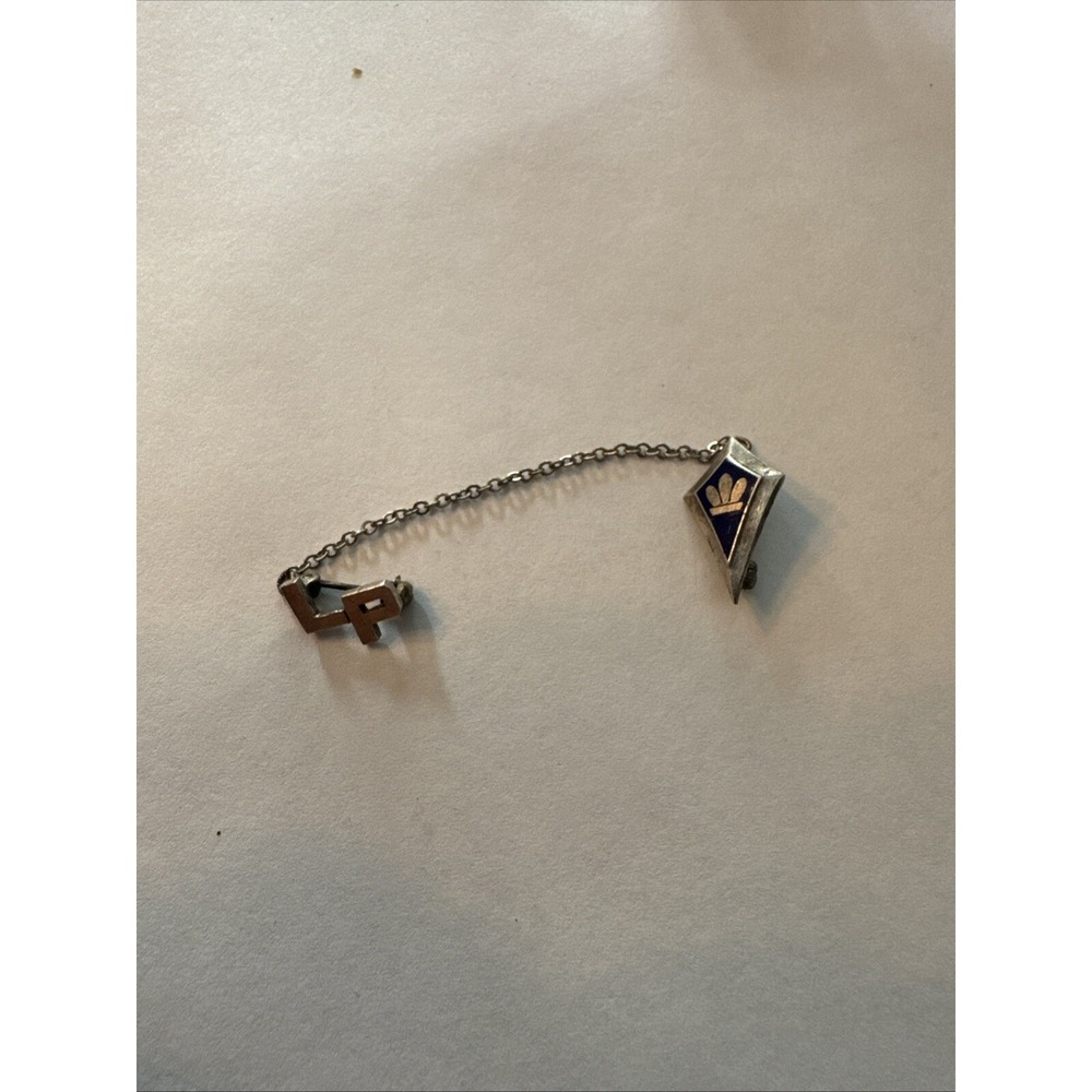 Vintage Metal Arts Co‎ Pin Sterling Silver With Chain School Pin 2.17G